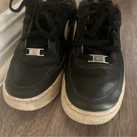 black nike air force one's US 6 - Picture 2 of 2